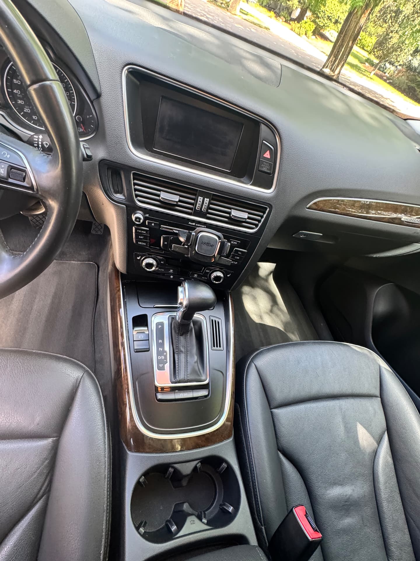 Center console after interior detail